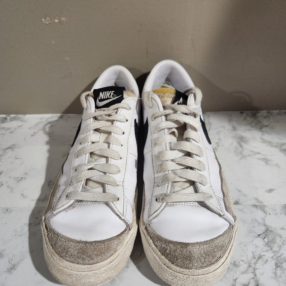 Nike Blazer Platform Sneaker - Women's Size 7.5 - Picture 2 of 8